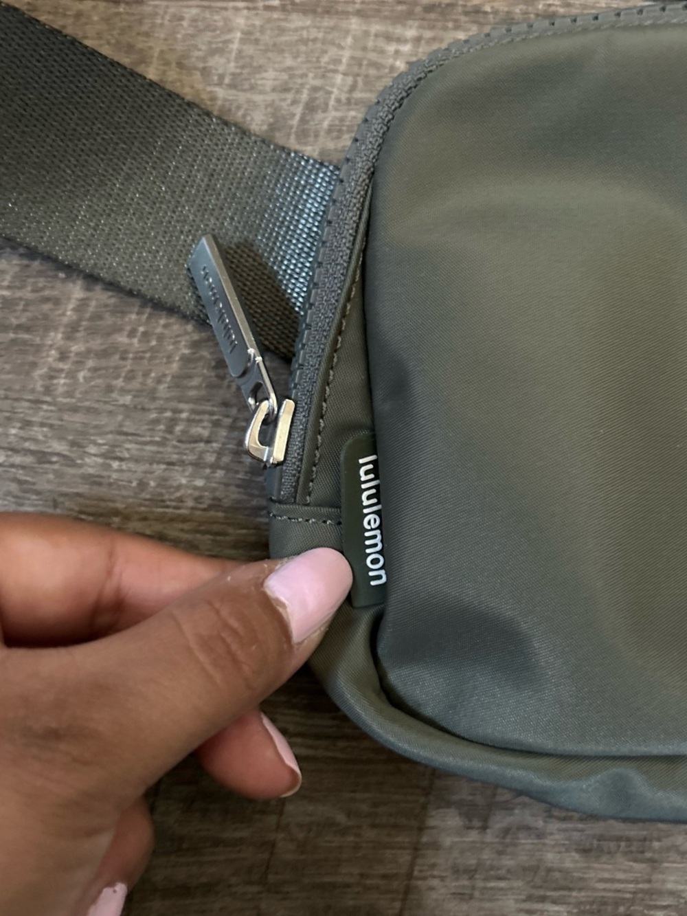 lululemon belt bag - Picture 3 of 4
